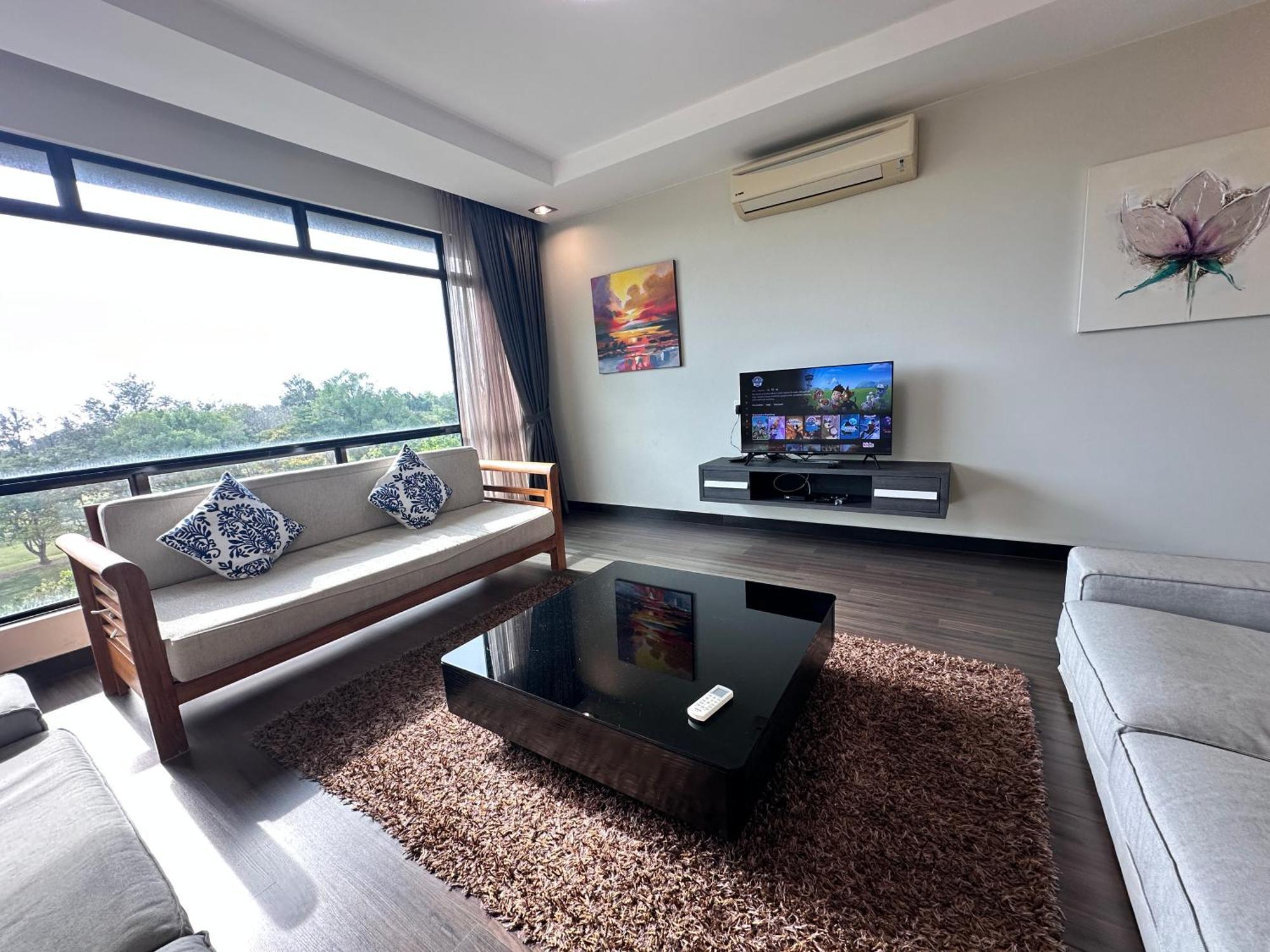 Aa Residen Luxury Condo Homestay 18Mins Walk Tanjung Aru Beach & Golf Course, Not Beach Side Resort Kota Kinabalu Exterior photo